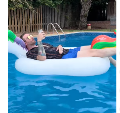 Glowing, Not Growing: The Farm-Proof Guide to Keeping Your Ink (and Skin) Intact.